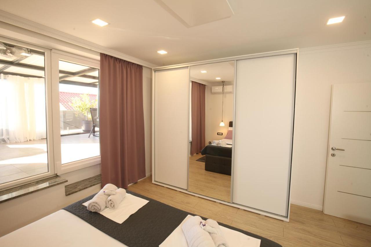Luxurious Seaview Apartment Шибеник Экстерьер фото